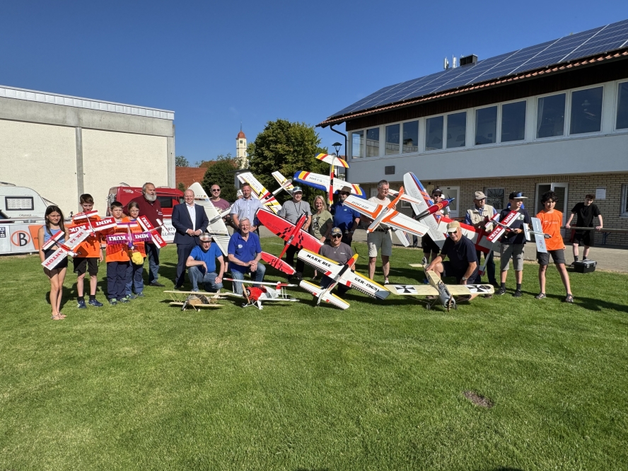 Die Software von Manfred Stratmann hat ebenfalls viel Mühe gespart. Sie ist sogar kostenlos beim MFSD online abrufbar.