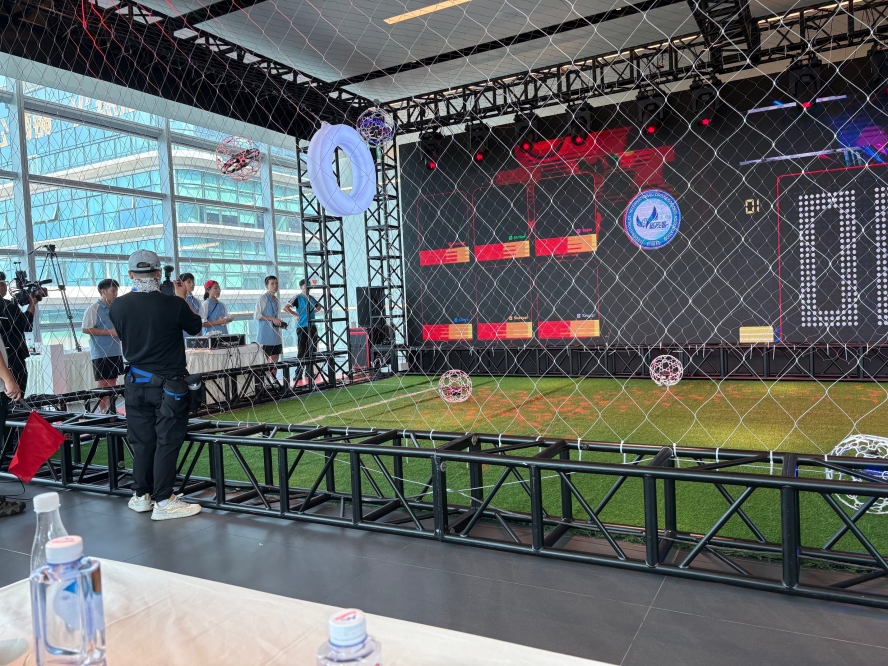 Die Software von Manfred Stratmann hat ebenfalls viel Mühe gespart. Sie ist sogar kostenlos beim MFSD online abrufbar.